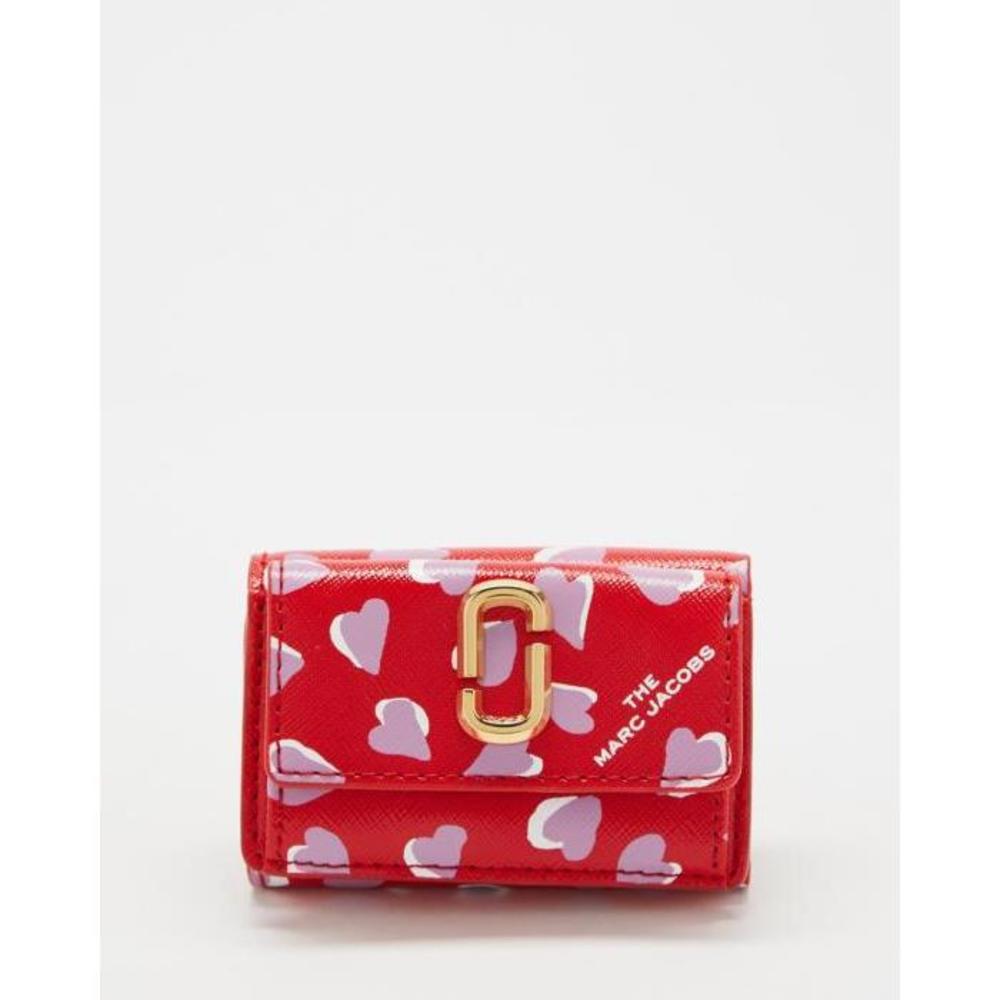 The Marc Jacobs Mini Trifold Printed Hearts Wallet TH327AC13RQG