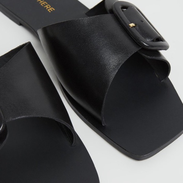 Atmos&amp;Here Sia Leather Slides AT049SH84PRZ