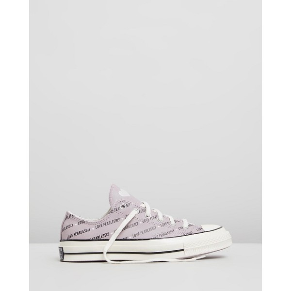 Chuck Taylor All Star 70 Love Fearlessly Leather Low-Top - Womens CO986SH13GUS