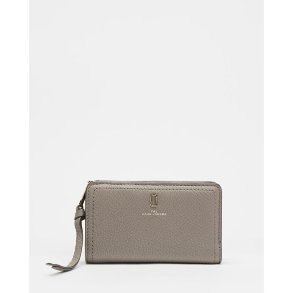 The Marc Jacobs Softshot Compact Wallet MA327AC45VQK