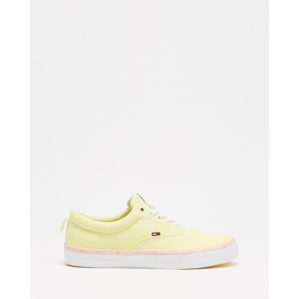 Tommy Hilfiger Pastel Lace-Up Sneakers TO336SH19DVC