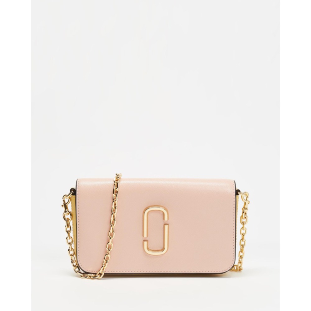 The Marc Jacobs Snapshot Wallet with Cross-Body Chain MA327AC24VPZ