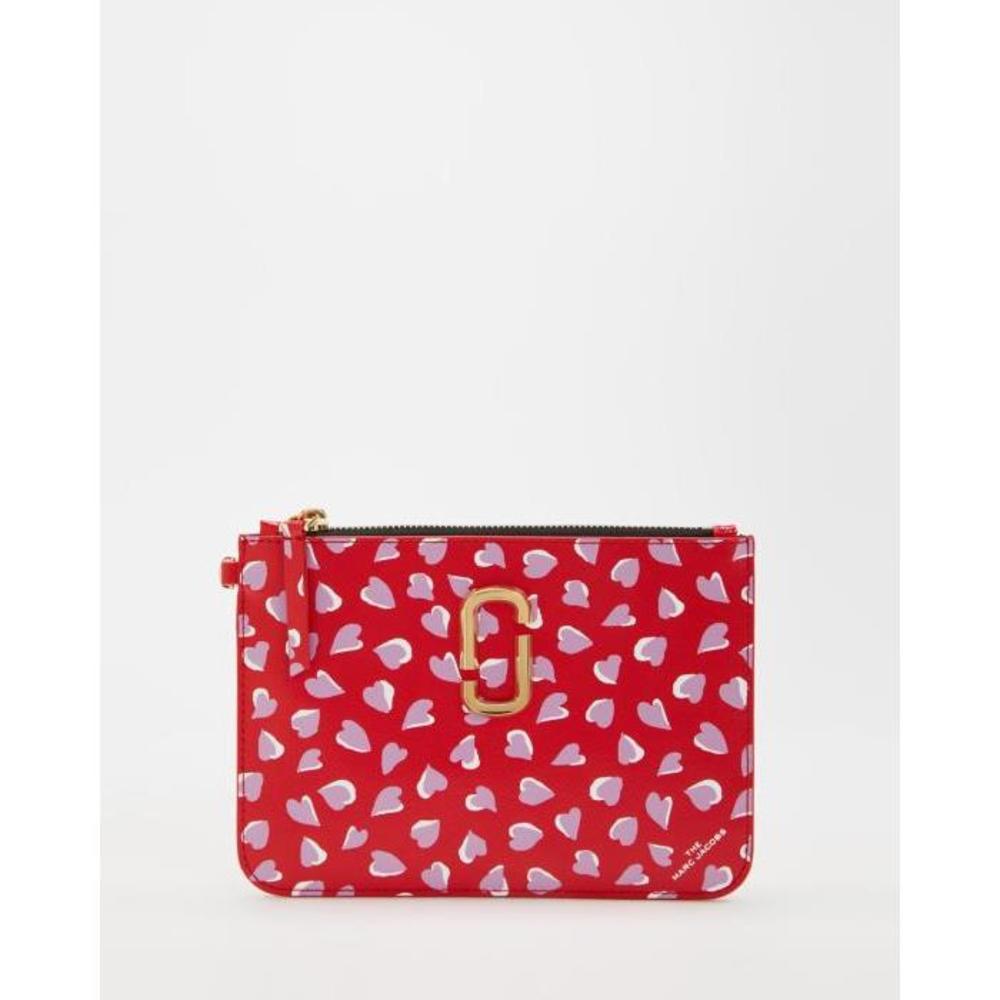 The Marc Jacobs The Snapshot Printed Hearts Wristlet TH327AC53VCK