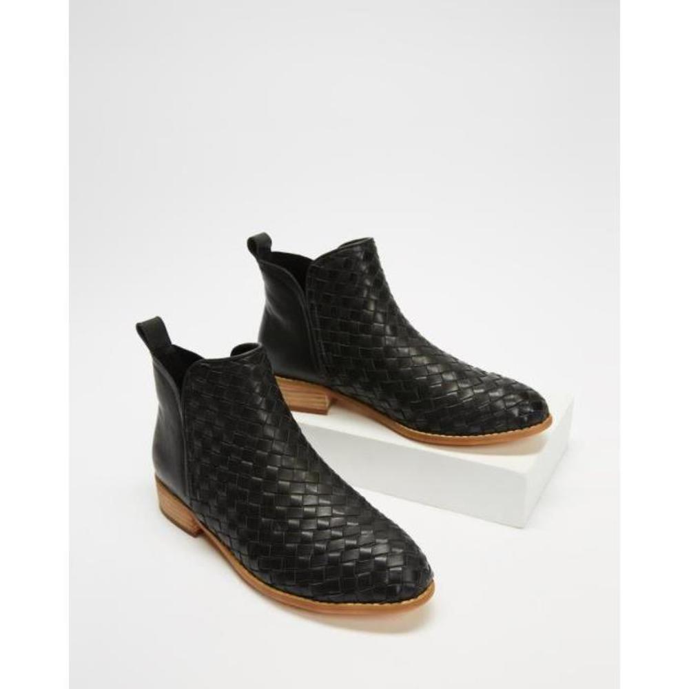 Walnut Melbourne Douglas Weave Leather Boots WA143SH37VMW