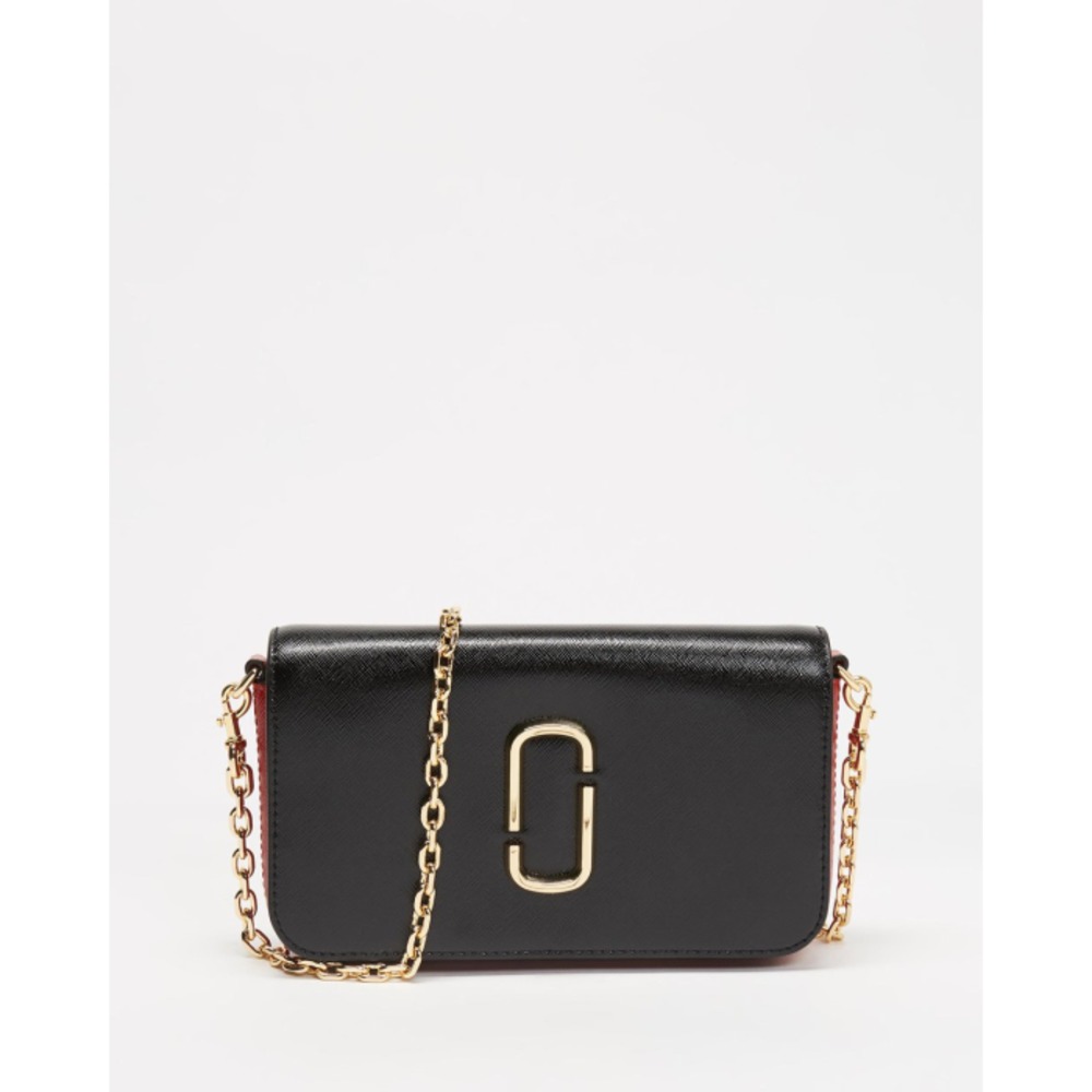 The Marc Jacobs Snapshot Wallet with Cross-Body Chain MA327AC76LPJ