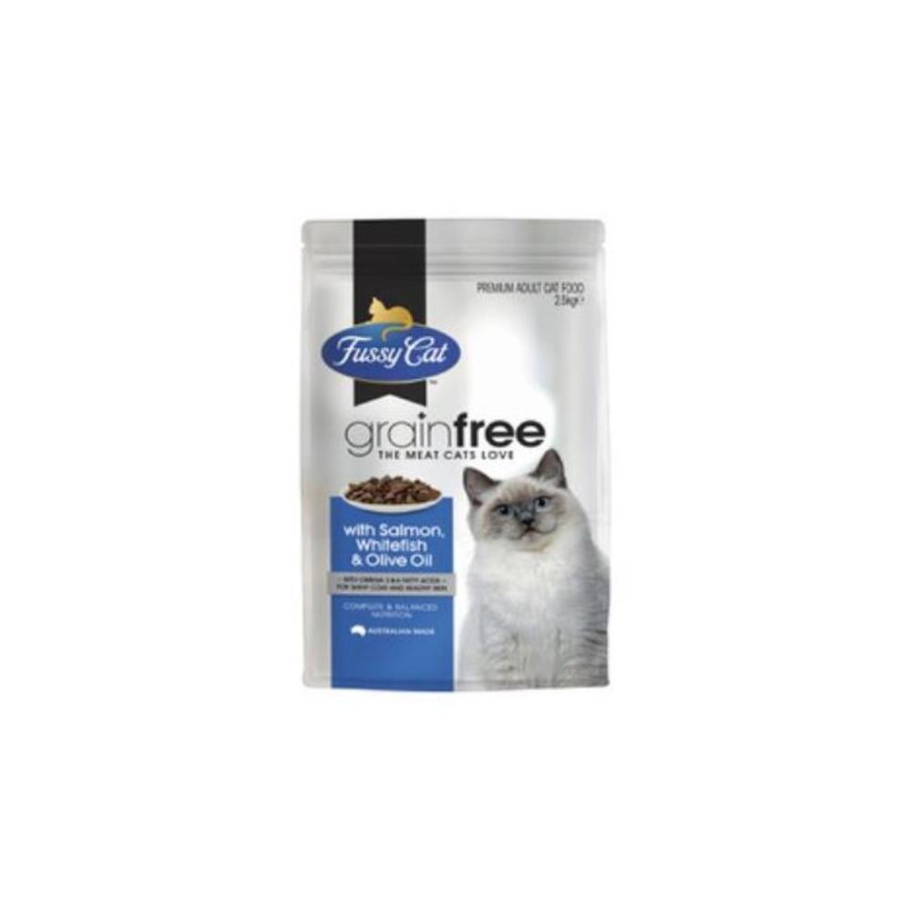 Fussy Cat Grain Free Adult Dry Cat food Salmon &amp; Oceanfish With Olive Oil 2.5kg 2739960P